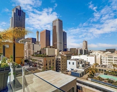 312 W 5th Street - Photo Thumbnail 9