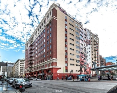 312 W 5th Street - Photo Thumbnail 6