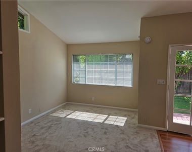 15219 Wyandotte - Photo Thumbnail 17