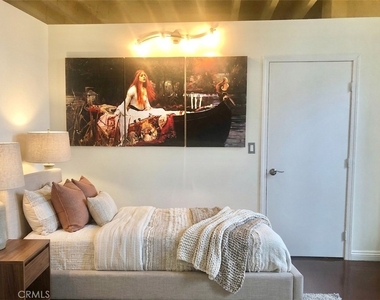 312 W 5th Street - Photo Thumbnail 4