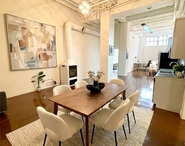 312 W 5th Street - Photo Thumbnail 1