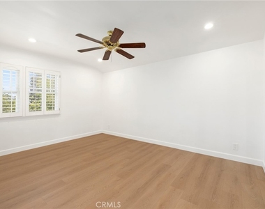 22204 Avenue San Luis - Photo Thumbnail 15