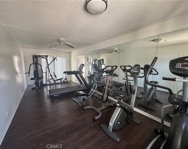 4160 W 182nd Street - Photo Thumbnail 4