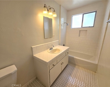 439 S Le Doux Road - Photo Thumbnail 10