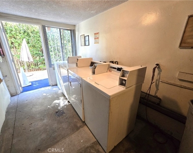 439 S Le Doux Road - Photo Thumbnail 16
