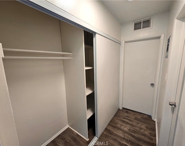 439 S Le Doux Road - Photo Thumbnail 9