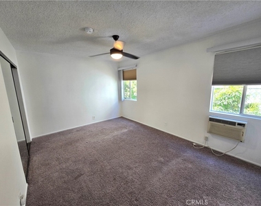 439 S Le Doux Road - Photo Thumbnail 12