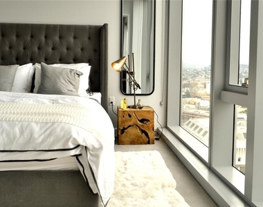 100 Van Ness Avenue - Photo Thumbnail 4