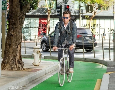 100 Van Ness Avenue - Photo Thumbnail 64