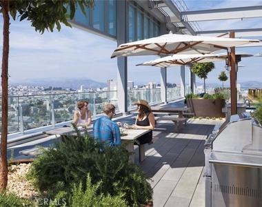 100 Van Ness Avenue - Photo Thumbnail 21