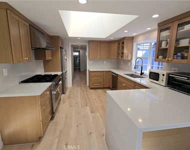 341 Avenida Atezada - Photo Thumbnail 22