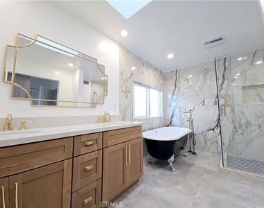 341 Avenida Atezada - Photo Thumbnail 7