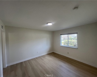 5444 Cajon - Photo Thumbnail 7