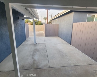 1605 E Santa Ana - Photo Thumbnail 20