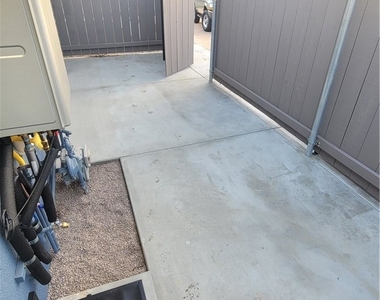 1605 E Santa Ana - Photo Thumbnail 23