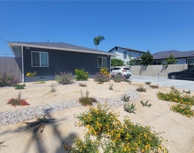 1605 E Santa Ana - Photo Thumbnail 38