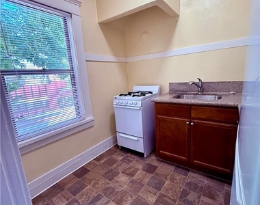406 Linden Avenue - Photo Thumbnail 3