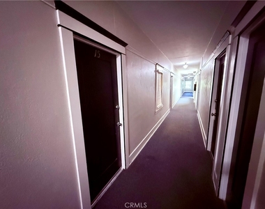 406 Linden Avenue - Photo Thumbnail 9