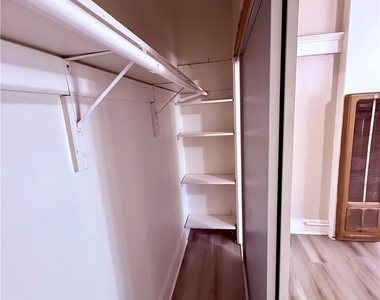 406 Linden Avenue - Photo Thumbnail 8