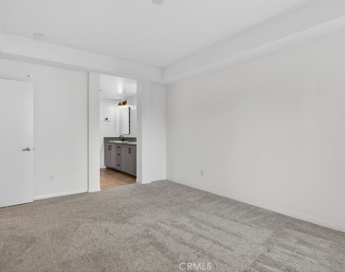 575 Rockefeller - Photo Thumbnail 12