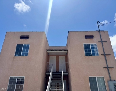 468 2nd Street - Photo Thumbnail 1