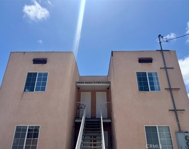 466 W 2nd - Photo Thumbnail 1