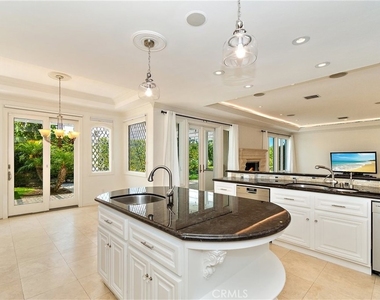 19 Santa Rosa - Photo Thumbnail 14