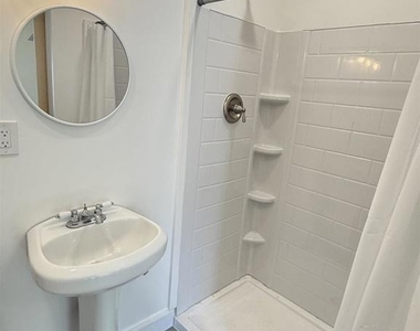 2624 Caulfield Drive - Photo Thumbnail 7
