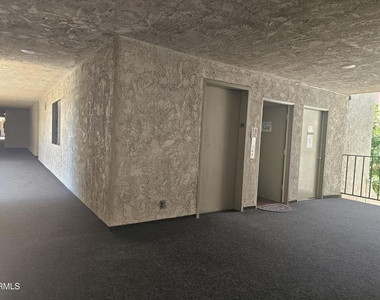 1401 Valley View - Photo Thumbnail 24