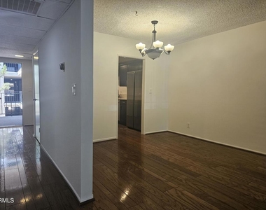 1401 Valley View - Photo Thumbnail 8