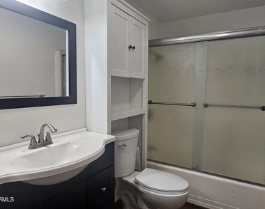 1401 Valley View - Photo Thumbnail 20