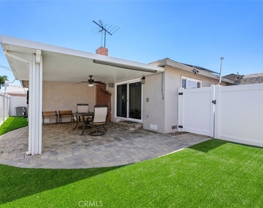 1325 W Ash - Photo Thumbnail 13