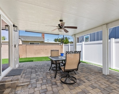 1325 W Ash - Photo Thumbnail 11