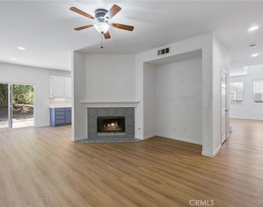 23764 Cloverleaf - Photo Thumbnail 11