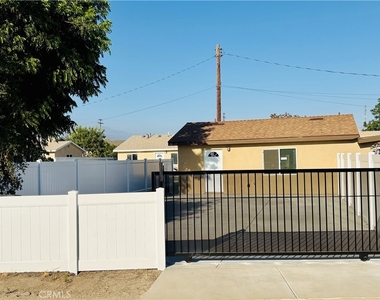 134 E Cluster Street - Photo Thumbnail 6