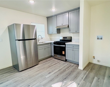 134 E Cluster Street - Photo Thumbnail 16
