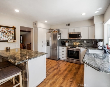 18195 Canyon Court - Photo Thumbnail 6