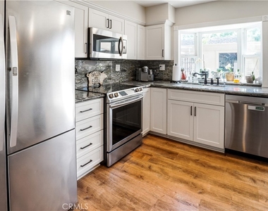 18195 Canyon Court - Photo Thumbnail 3