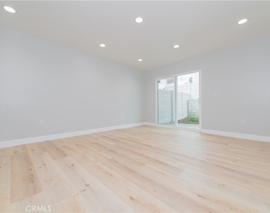 19112 Biddle Drive - Photo Thumbnail 14