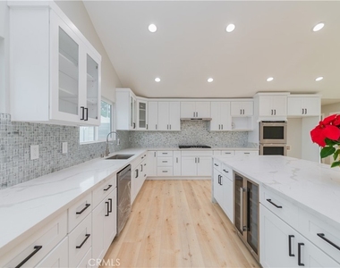 19112 Biddle Drive - Photo Thumbnail 8