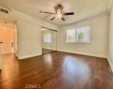 2558 Orange Avenue - Photo Thumbnail 27