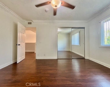 2558 Orange Avenue - Photo Thumbnail 28