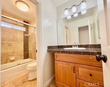 2558 Orange Avenue - Photo Thumbnail 31
