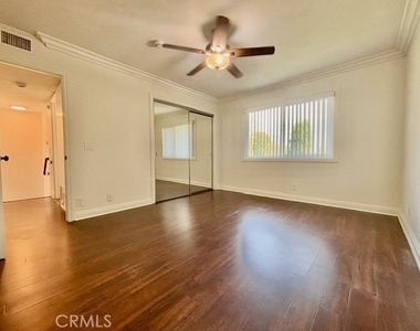 2558 Orange Avenue - Photo Thumbnail 27
