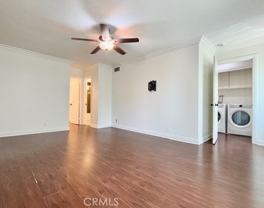 2558 Orange Avenue - Photo Thumbnail 33