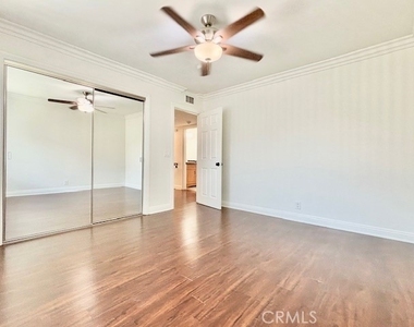 2558 Orange Avenue - Photo Thumbnail 30