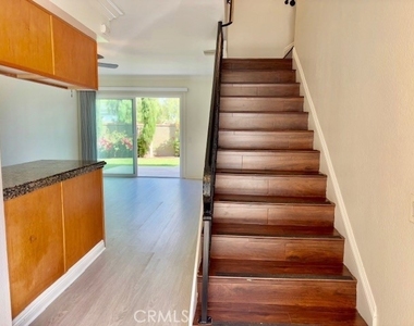 2558 Orange Avenue - Photo Thumbnail 18