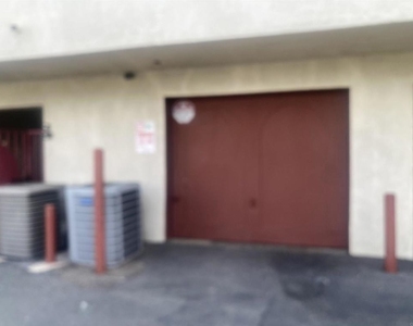 390 E Madison Avenue - Photo Thumbnail 7