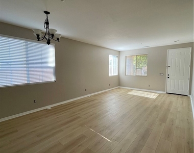 16141 San Jacinto Ave - Photo Thumbnail 6