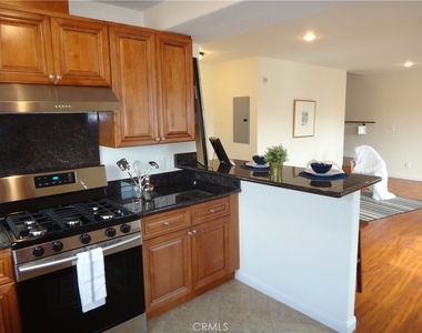 6721 A Rosemead Boulevard - Photo Thumbnail 8